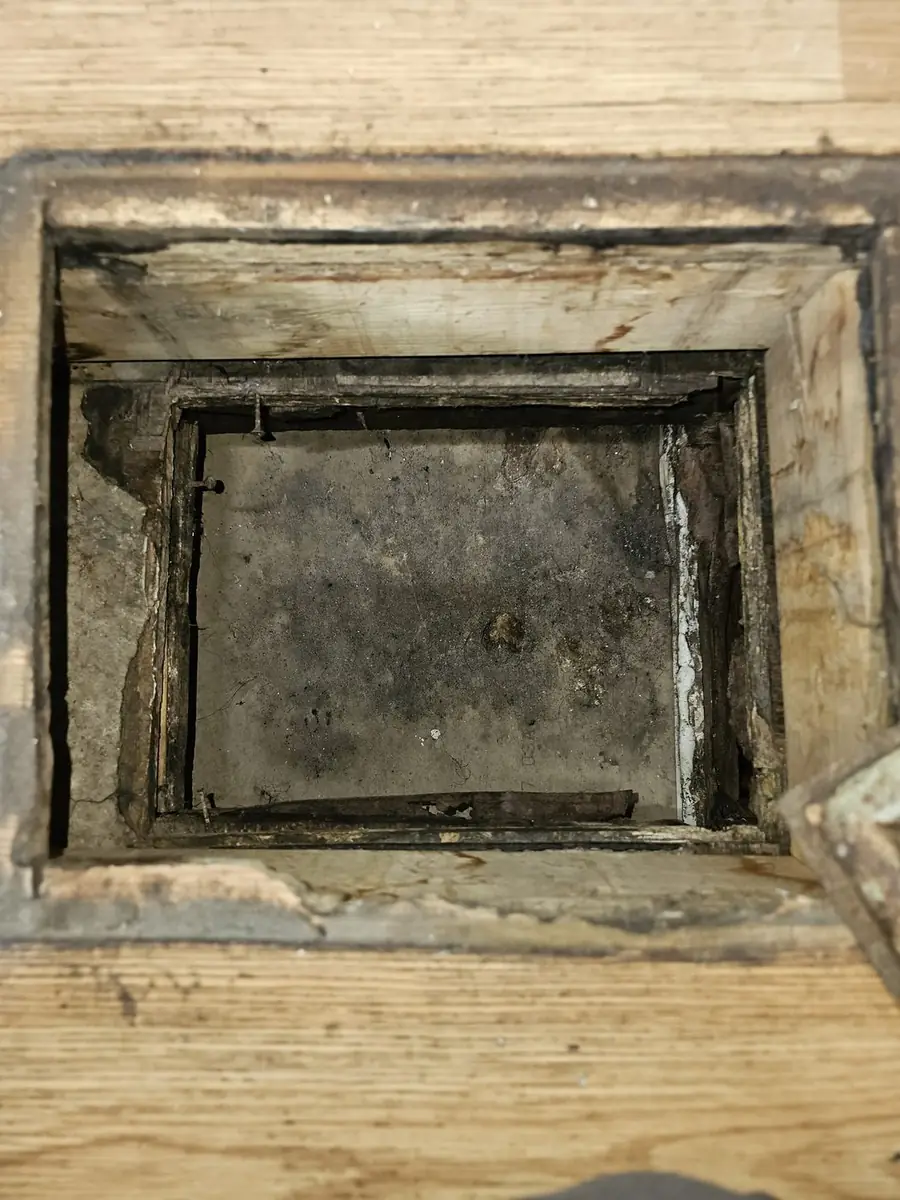 Return duct, before and after after
