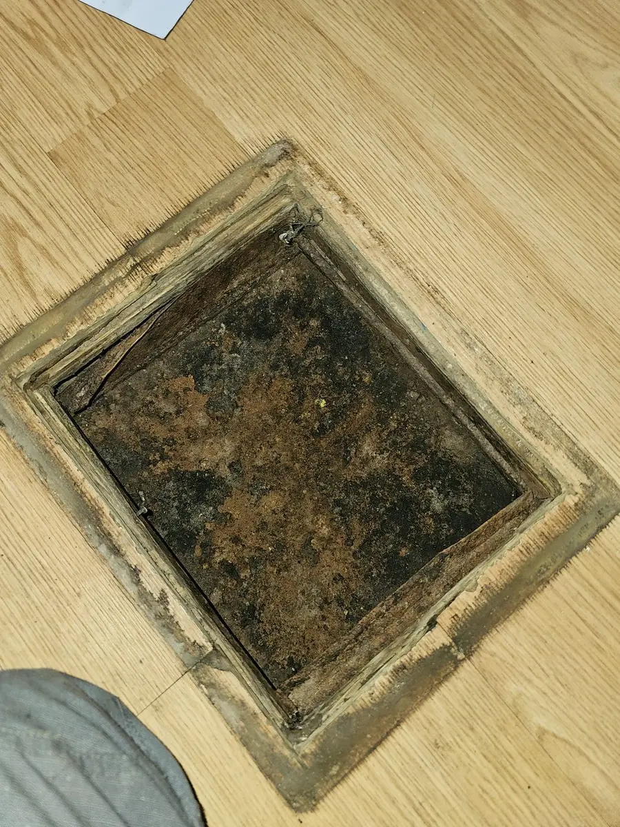 Floor register run after