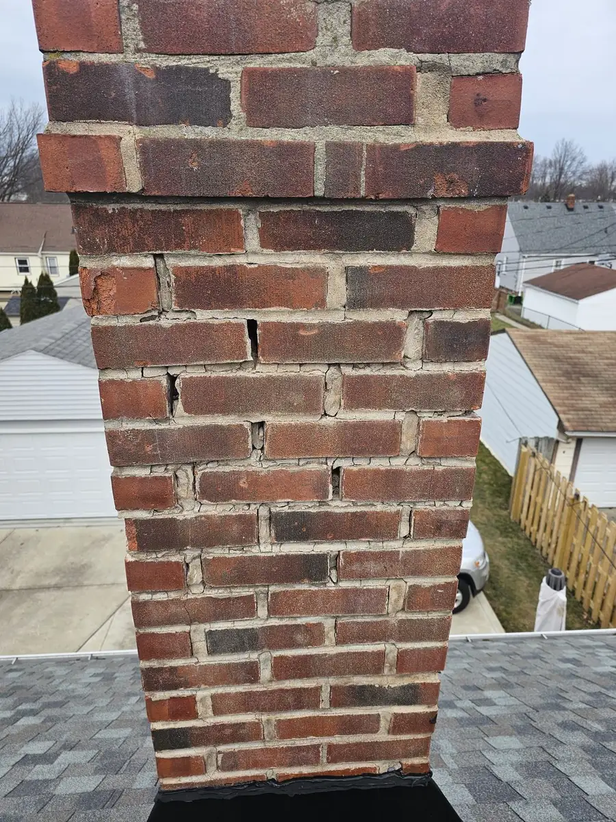 Tuckpointing before