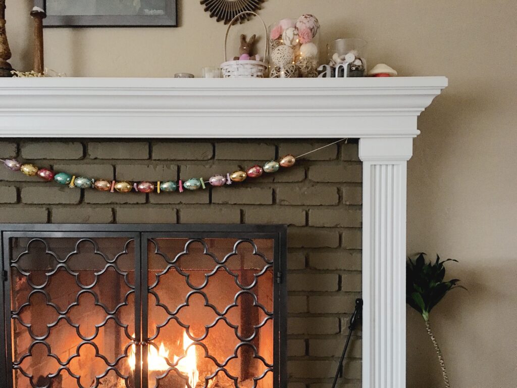 how to decorate fireplace mantel