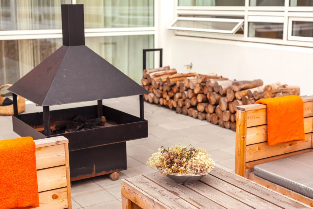 how to build outdoor fireplace
