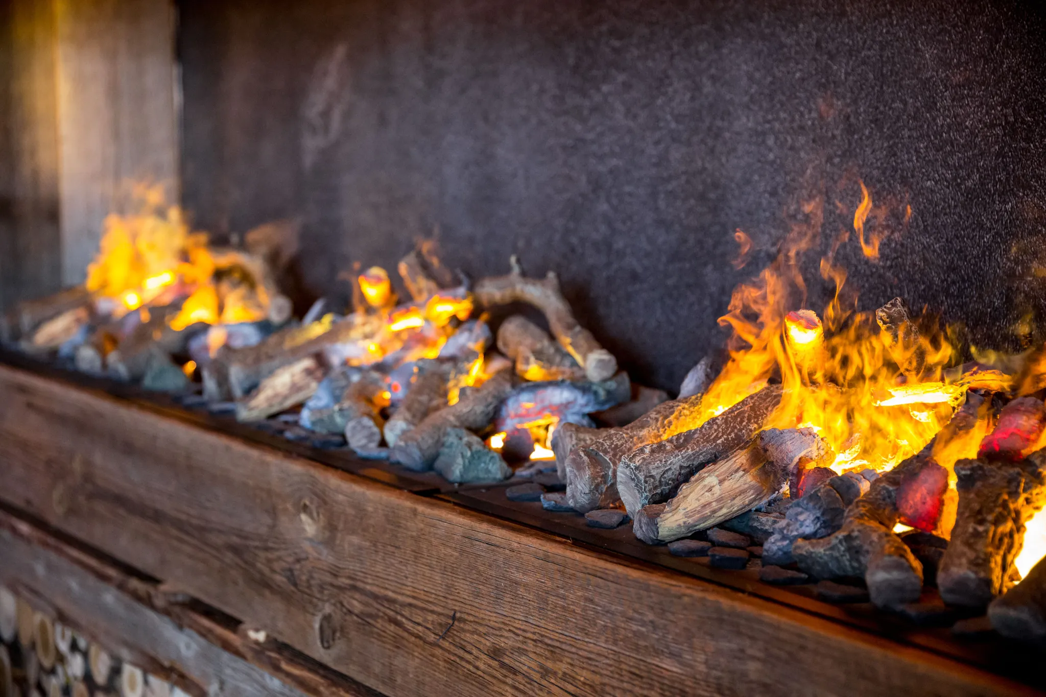 How do Electric Fireplaces Work